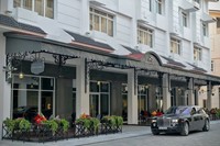 Khách sạn Paradise Suites Hạ Long